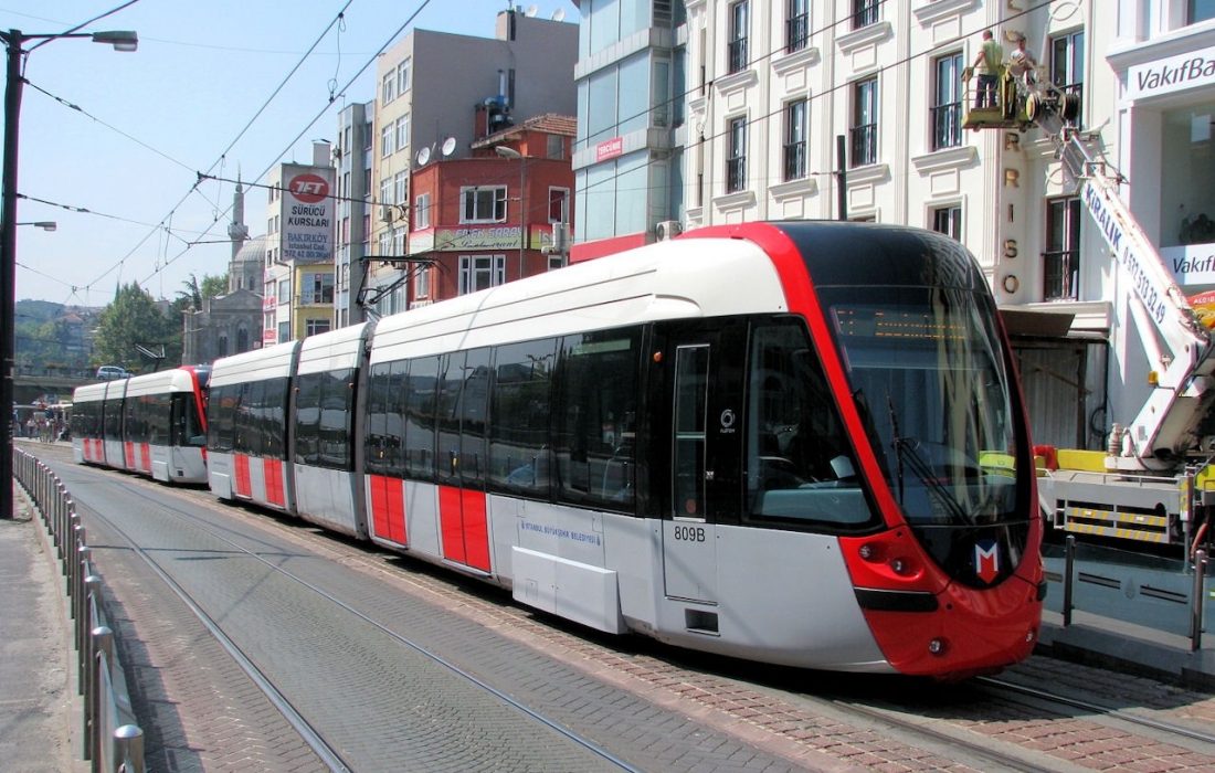 کوهکن: اجرای پروژه قطار شهری یکی از مولفهها توسعه شهری است