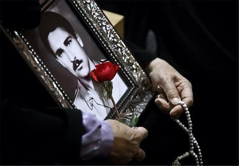 پدر شهید حیدر سلیمیان به دیدار فرزند خود شتافت