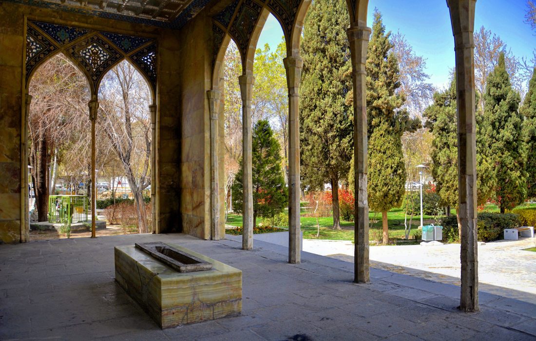 صائب، شاعری ظریف طبع و مضمونگرا