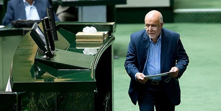 زنگنه:دشمن مدام بر ابعاد جنگ اقتصادی میافزاید