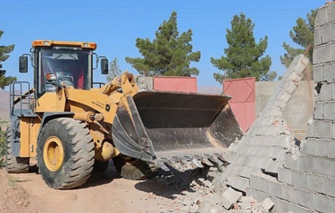 رفع تصرف ۵۰ هزار مترمربع از بستر رودخانه زایندهرود در باغبهادران