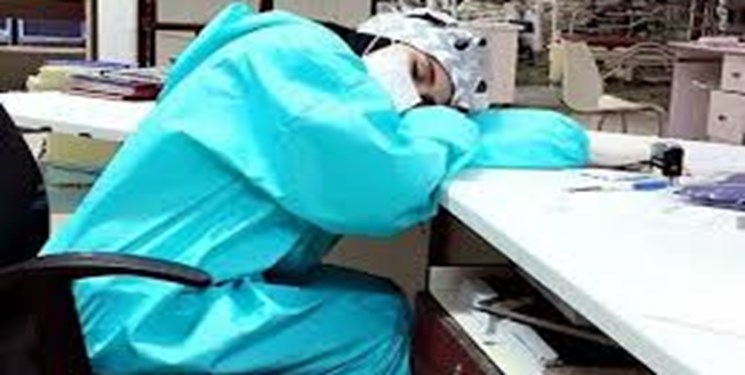 پرستاران: لطفا برای ما سوت نزنید؛ مطالباتمان را بدهید!