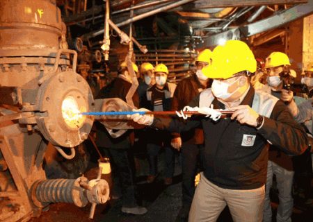 متخصصان ذوب آهن اصفهان توانایی ساخت و راه اندازی کوره بلند را دارند