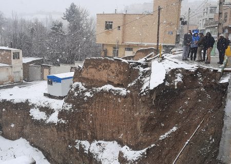 گودبرداری غیراصولی و فرسایش خاک بلای جان باغبادران+عکس