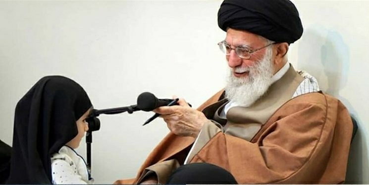 روایتی از شیرین زبانیهای «حنانه» در دیدار با رهبر انقلاب