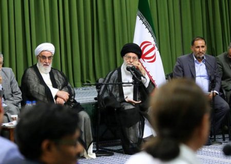 لغو دیدار سالانه شعرا با رهبر انقلاب