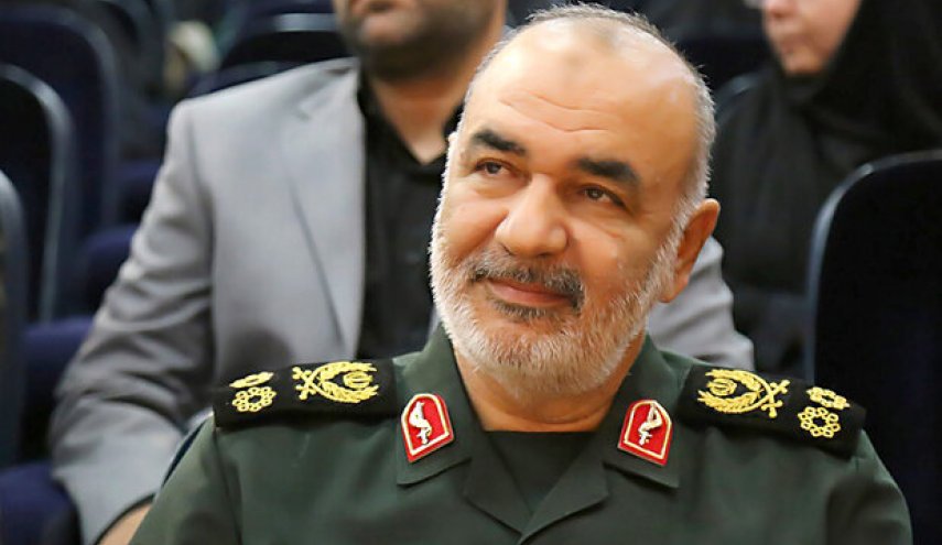 سرلشکرسلامی: نیروهای مسلح برای مقابله با تهدیدات دشمنان آماده است