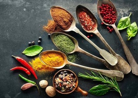 ۷ ادویه لاغر کننده که شما را در رژیم‌های غذایی کمک می‌کند