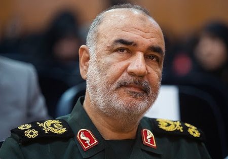 فرمانده کل سپاه وارد خوزستان شد