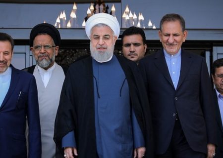 بدرقه‌‌ متفاوت رهبر انقلاب با دولت دوازدهم؛ دولتی که بیش از هرچیز، «تجربه» و «عبرت» شد