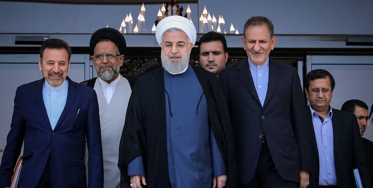 بدرقه متفاوت رهبر انقلاب با دولت دوازدهم؛ دولتی که بیش از هرچیز، «تجربه» و «عبرت» شد