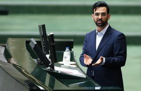 “آذری جهرمی” از مجلس کارت زرد گرفت