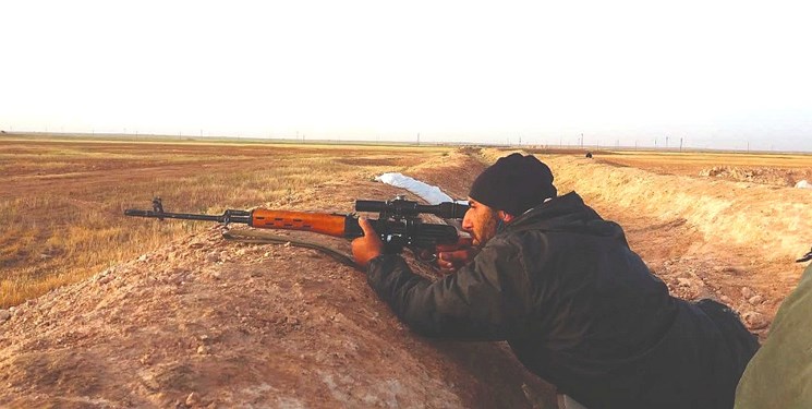 شهید مدافع حرمی که پشت بی‌سیم اذان گفت تا نمازصبح رزمندگان قضا نشود