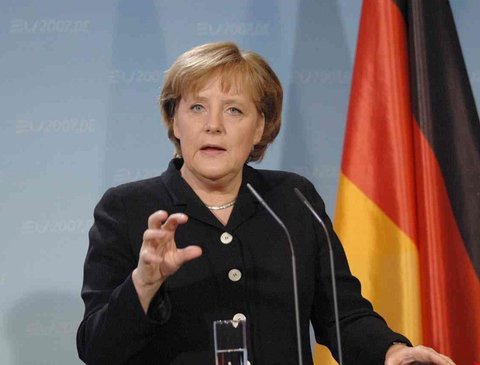 مرکل محدودیت در فروش جاسوسافزار پگاسوس را خواستار شد