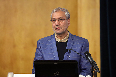 ربیعی: سیاستگذاری در حوزه فضای مجازی اقدامی ساده نیست