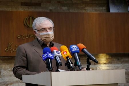 وزیر بهداشت: واکسیناسیون روزانه کشور از مرز ۴۰۰ هزار دُز گذشت