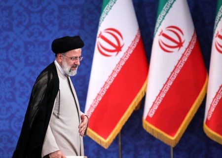 تقوی: دولت سیزدهم برای مبارزه با فساد فضای نقادی را باز کند