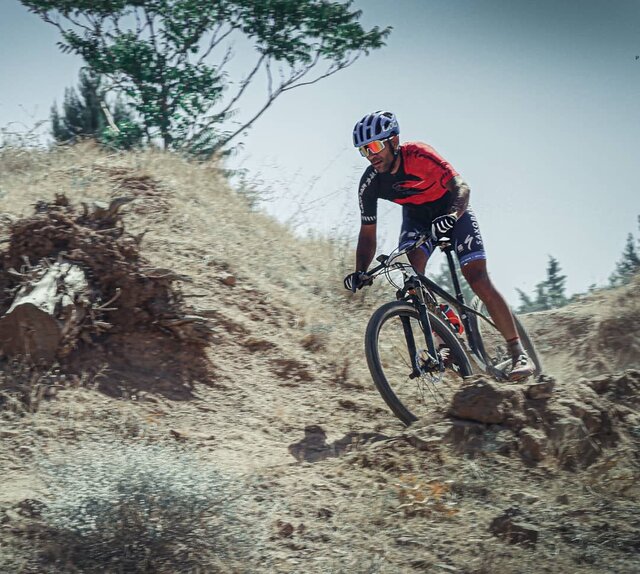 گلایه رکابزن کوهستان: نه تکلیف برگزاری لیگ را می دانیم، نه کسی سراغ ما را میگیرد