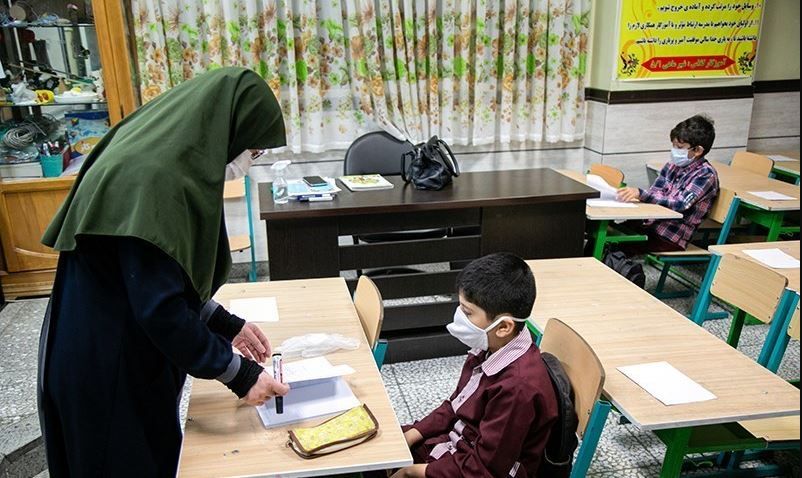 آریان فر: تعامل و همکاری با آموزش و پرورش لازمه توسعه پایدار فولادشهر است