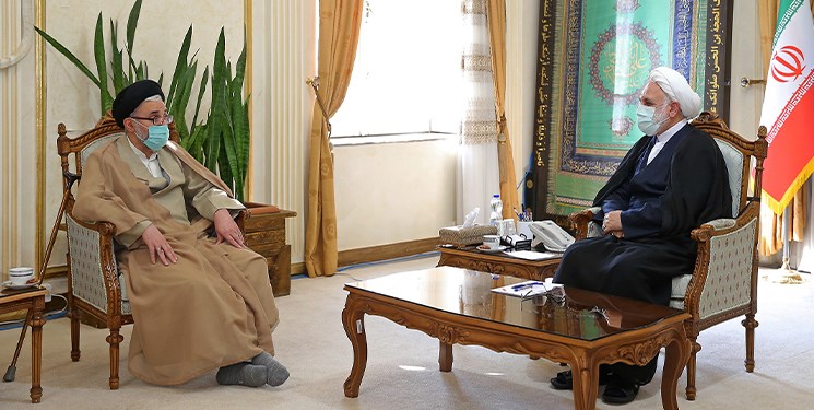 محسنی اژه‌ای: وزارت اطلاعات نقش مهمی در شناسایی و ریشه کنی بستر‌های فسادزا دارد