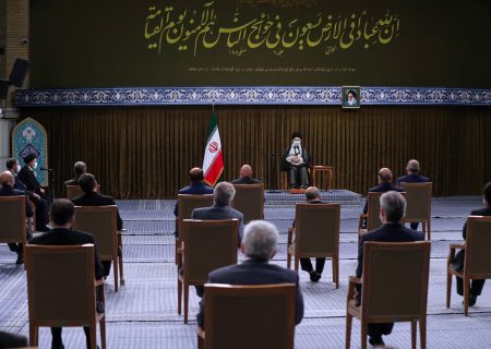 زمان شتابان می‌گذرد، از هر لحظه این چهارسال استفاده کنید