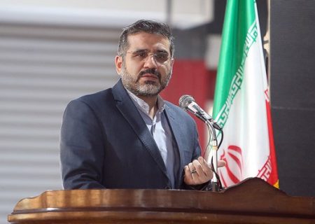 وزیر ارشاد: از گرایش‌های انقلابی و مومنانه و گروه‌های مردمی حمایت میکنیم