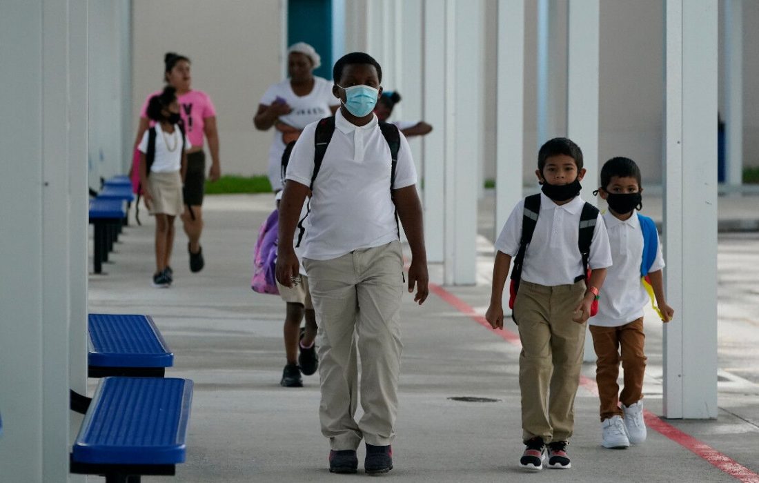 بازگشایی مدارس در آمریکا همزمان با چالش رشد سویه دلتای کرونا