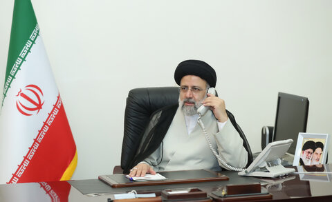 رئیسی در تماس تلفنی با مکرون؛ تحریم‌های علیه ایران باید لغو شود