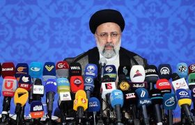 تلاشهای انقلابی و عقلانی برای تغییر شرایط به نفع مردم