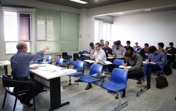 امکان حضور دانشجویان در دانشگاه از نیمه دوم پاییز