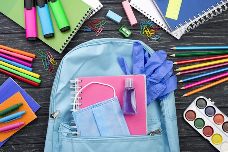 موج مهر ماندگار با اهدای تبلت به دانش آموزان نیازمند زندانیان لنجان