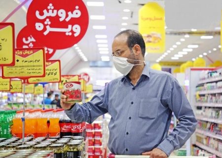 نورانی: رشد قارچ‌گونه فروشگاه‌های زنجیره‌ای، اقتصاد اصناف خُرد را نشانه گرفته است