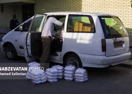 توزیع هزار و ۲۰۰ پرس غذای گرم در بین خانواده‌های بی‌بضاعت زندانیان لنجان