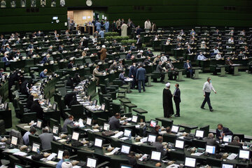 تغییرات در مرزهای کشورهای همسایه و منطقه، خط قرمز ایران است