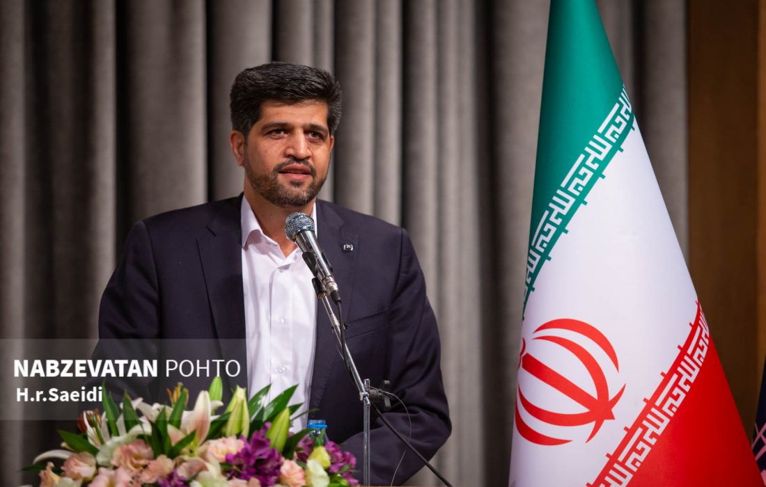 اسماعیلی احمدی: توسعه زرین شهر در گرو کسب درآمدهای پایدار است