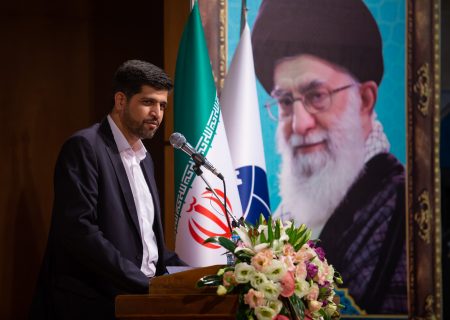 اسماعیلی احمدی: استفاده از ظرفیت نخبگان برای حل مشکلات زرین شهر/ توسعه خطه طلایی ایران نیازمند مدیریت جهادی و جلب مشارکت شهروندان است