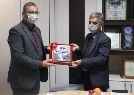 امینی: بودجه ۱۴۰۱ شهرداری باغبادران به شورای شهر تقدیم شد