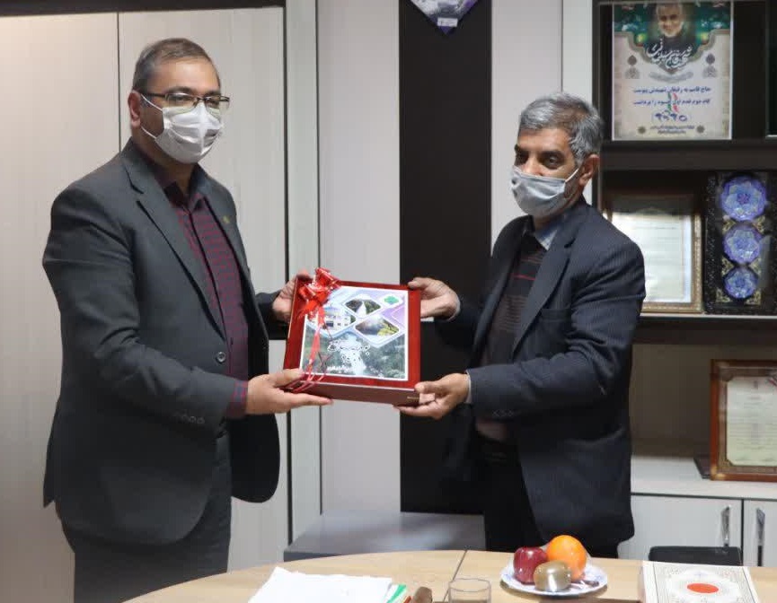 امینی: بودجه ۱۴۰۱ شهرداری باغبادران به شورای شهر تقدیم شد