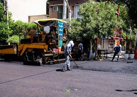 شهبازی: عزم جدی شهرداری، بهبود وضعیت معابر و انجام روکش آسفالت است