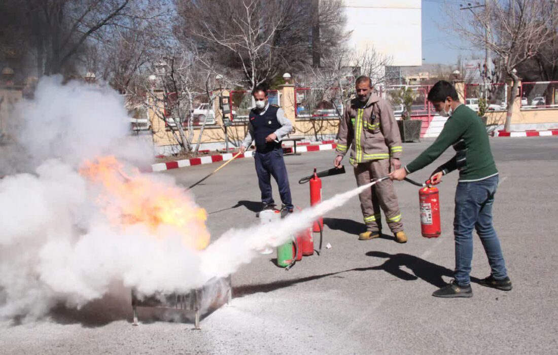 اسماعیلی احمدی: برنامهریزی شهرداری زرین شهر برای کاهش آسیبهای چهارشنبه سوری