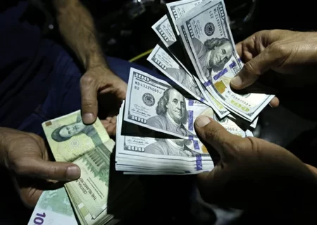 سرانجام جنگیدن با تورم از مسیر ارزپاشی به خسارت ختم خواهد شد