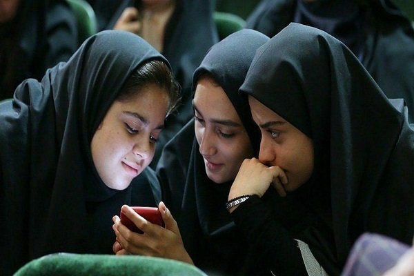 نسل جوان کنونی فرهنگ، گفتار، زبان و خواستههایی دارد