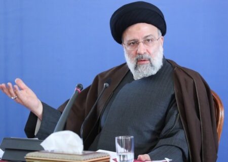 رئیسی: انتقال نسل به نسل فرهنگ غدیر جزء رسالت‌های شعرا و اهل ادب است