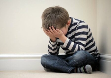 مادر تنها مسئول مراقبت از فرزند بعد از طلاق نیست