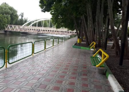 احتمال وقوع سیل گردشگری باغبادران را به تعطیلی کشاند