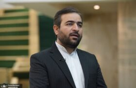 رجایی: با عملکرد نامناسب وزارت نیرو دسترنج کشاورزان لنجان به خطر افتاده است