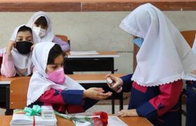 دانش آموزان با علائم سرماخوردگی مدرسه نروند