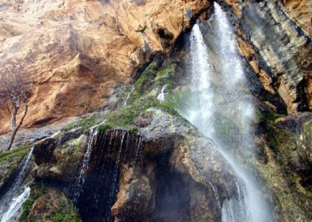 چرمهین می‌تواند به یکی از شهرهای توریستی منحصر به فرد کشور تبدیل شود