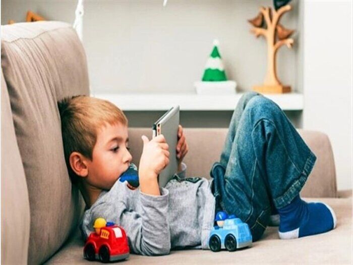 استفاده کودکان از گوشی تلفن همراه عامل تشدید اختلالات عضلانی