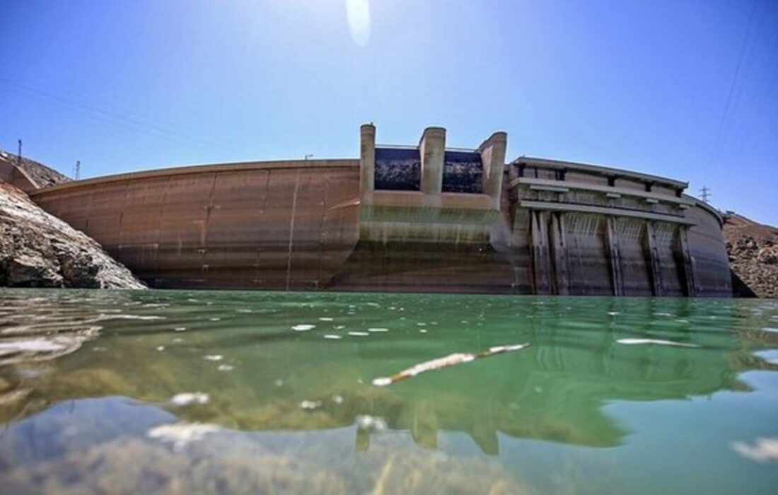 تا آبان و آذر ذخیره سد زایندهرود کاهشی خواهد بود